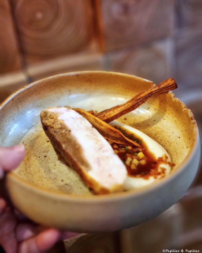 Suprême de pintade, farce foie gras, salsifis