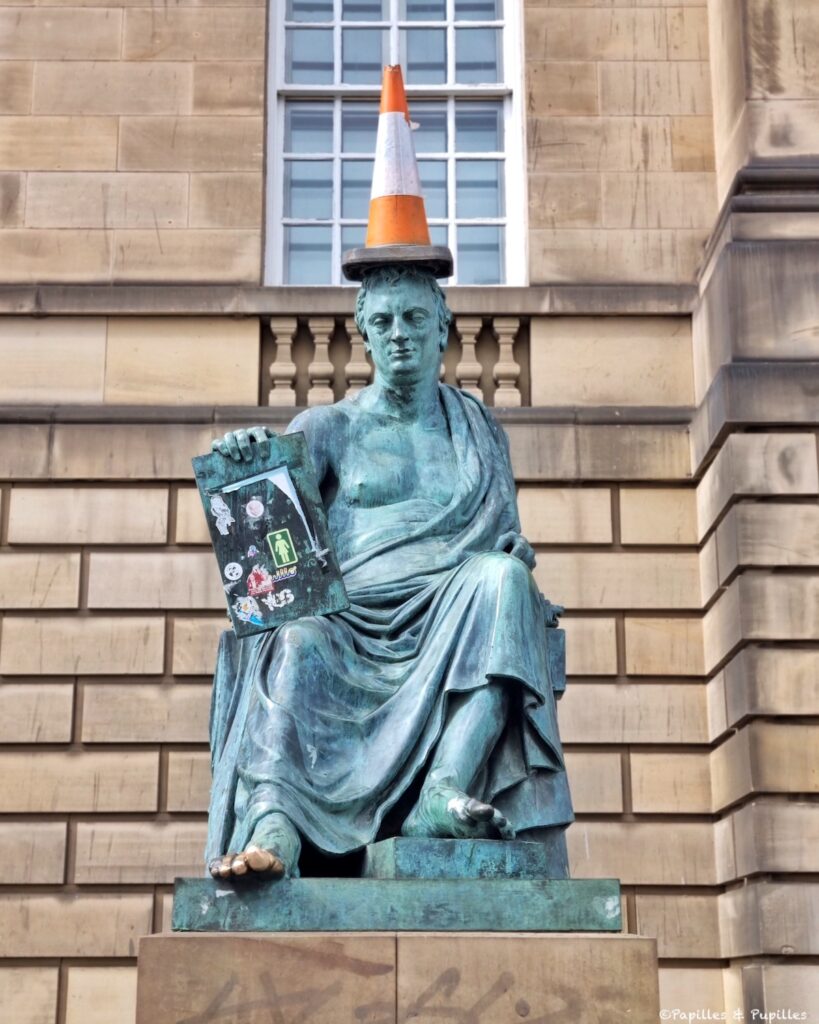 Statue de David Hume - Edimbourg