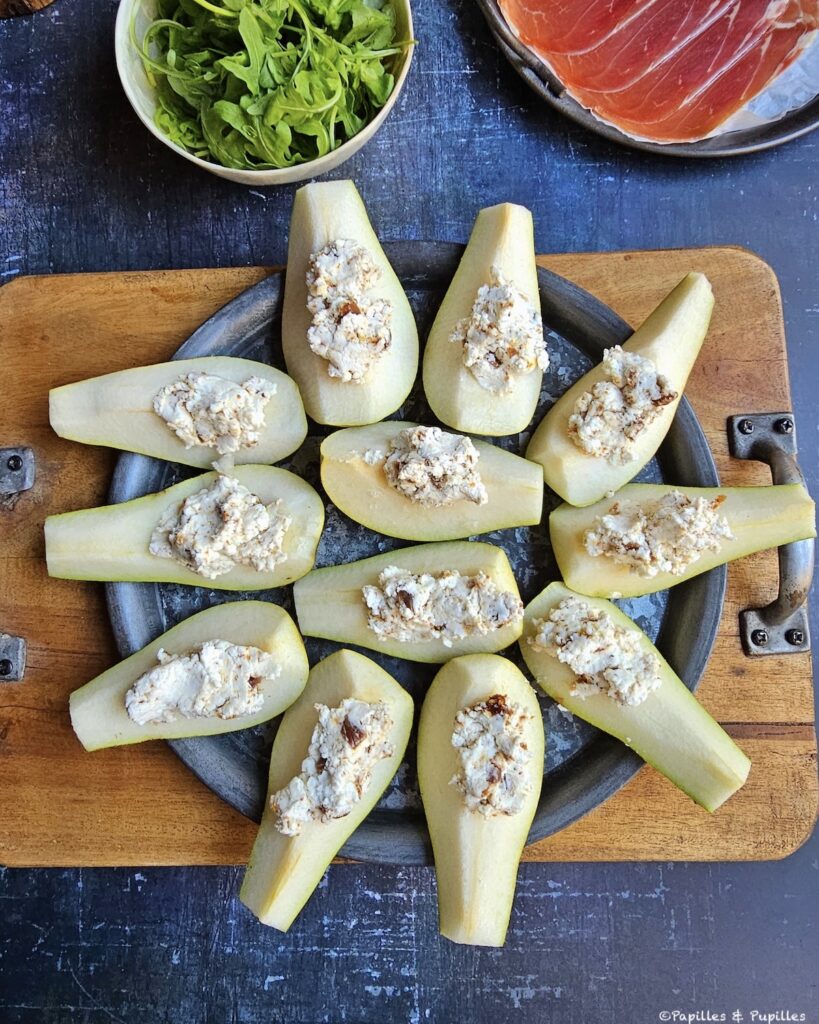 Garnir de fromage de chèvre
