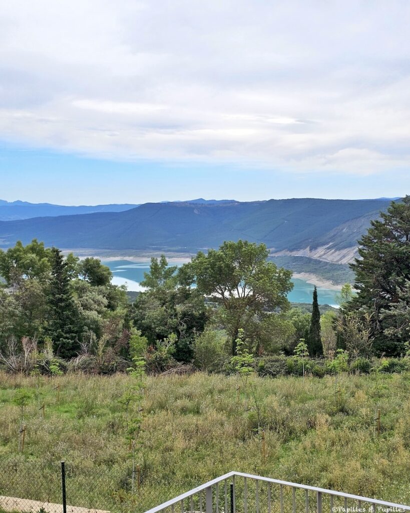 Vue sur le lac
