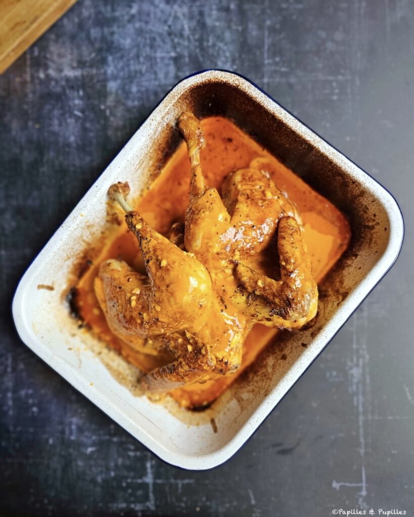 On badigeonne à nouveau de sauce