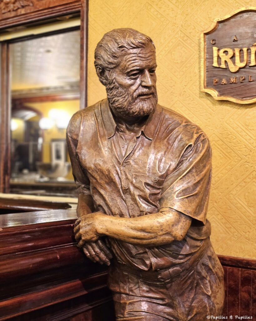 Ernest Hemingway - Café Iruña