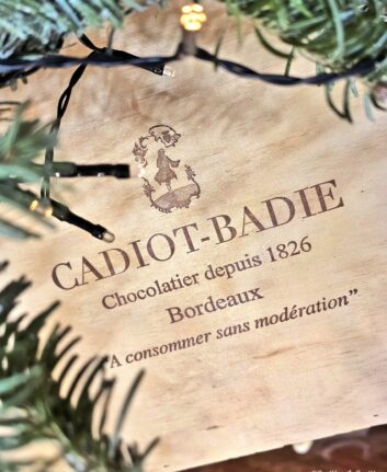 Cadiot Badie caisse bois