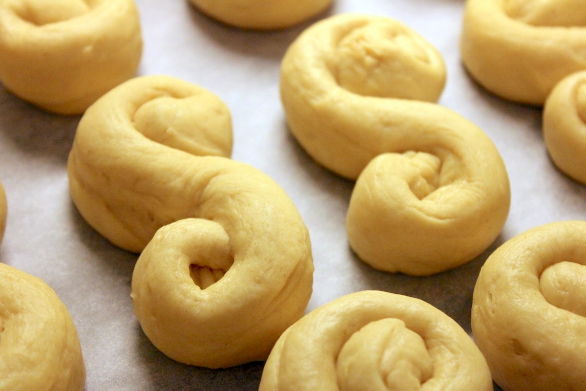 Façonnage des Lussekatt ©Rennings CC BY-NC 2.0