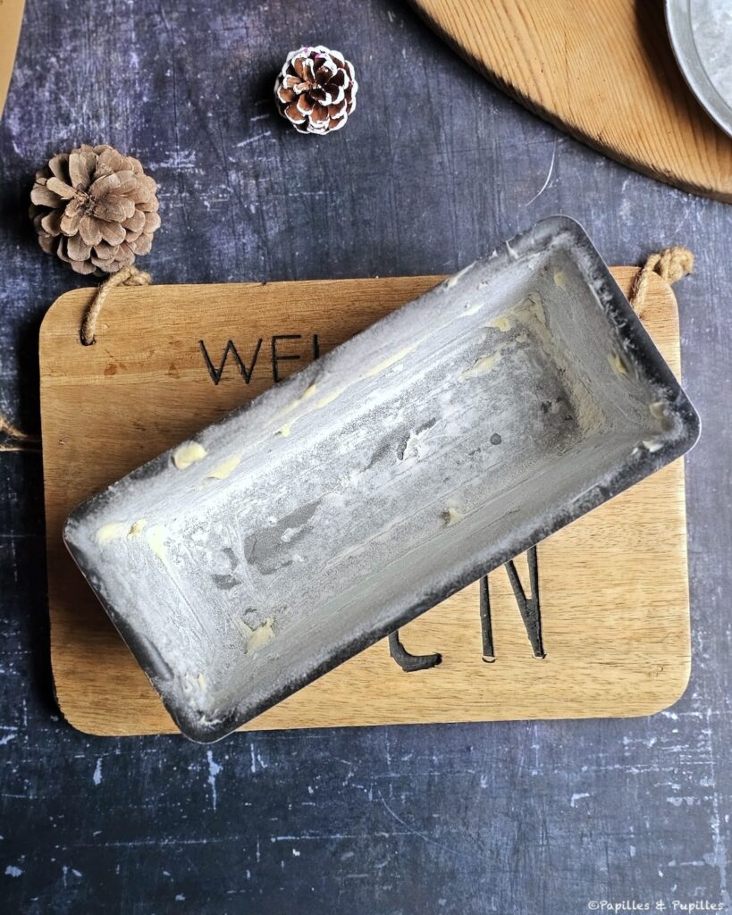 Moule beurré et fariné