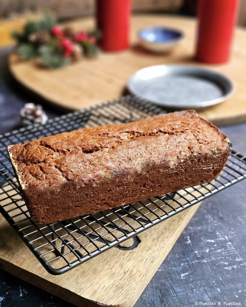 Pain d'épices sur grille