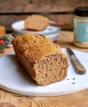 Pain d'épices tranché