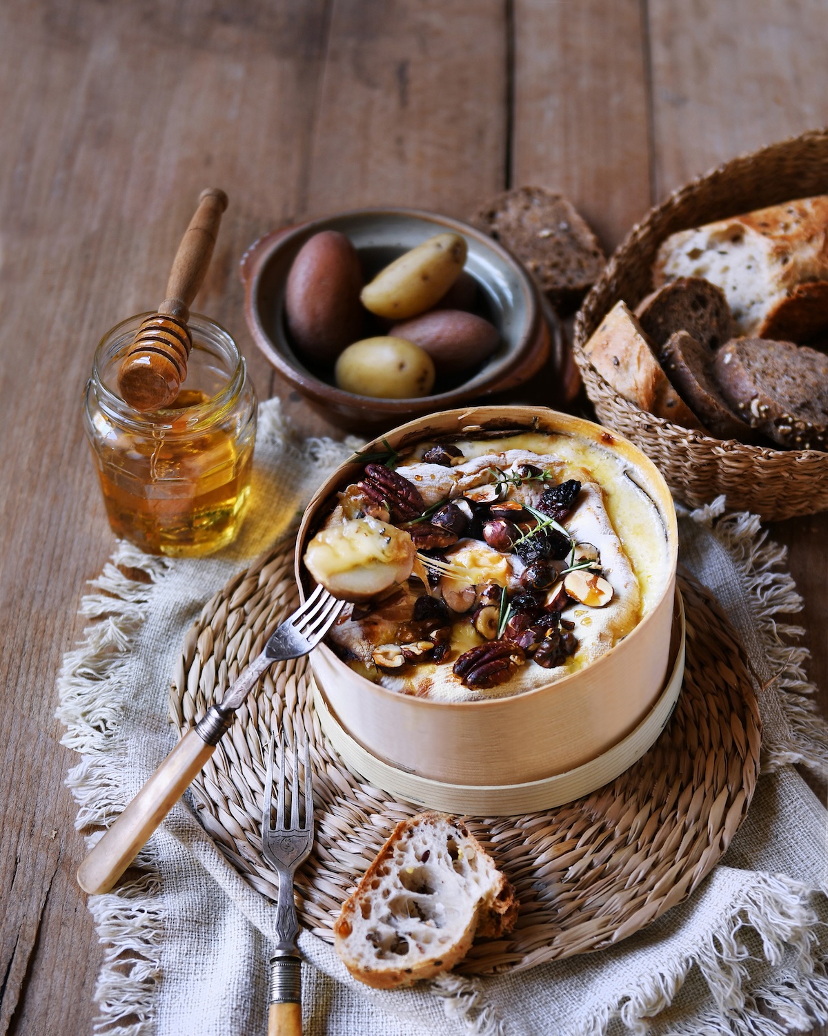 Mont d Or chaud aux fruits secs