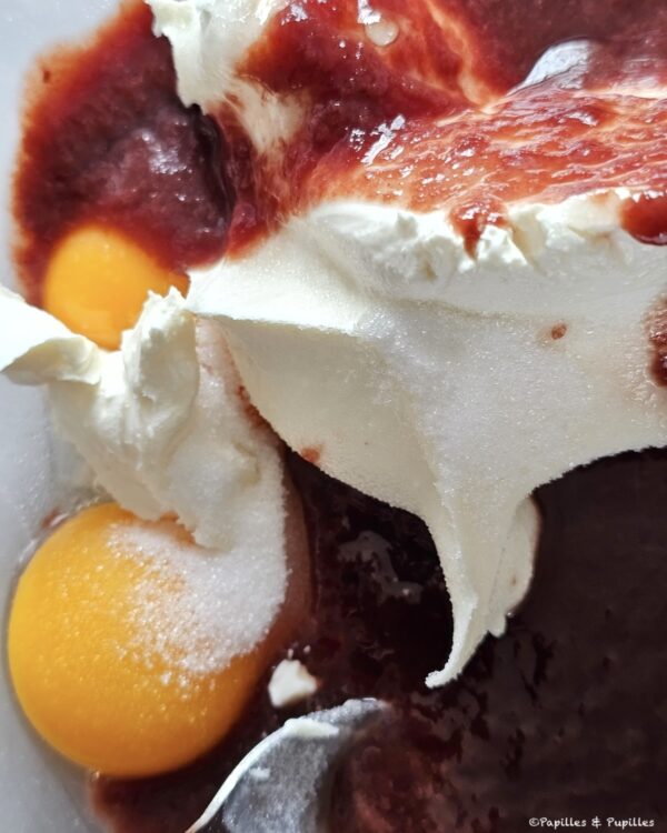 Coulis, mascarpone, oeuf et sucre