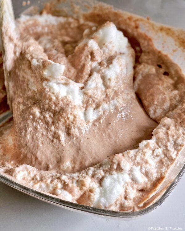 Mélangez délicatement