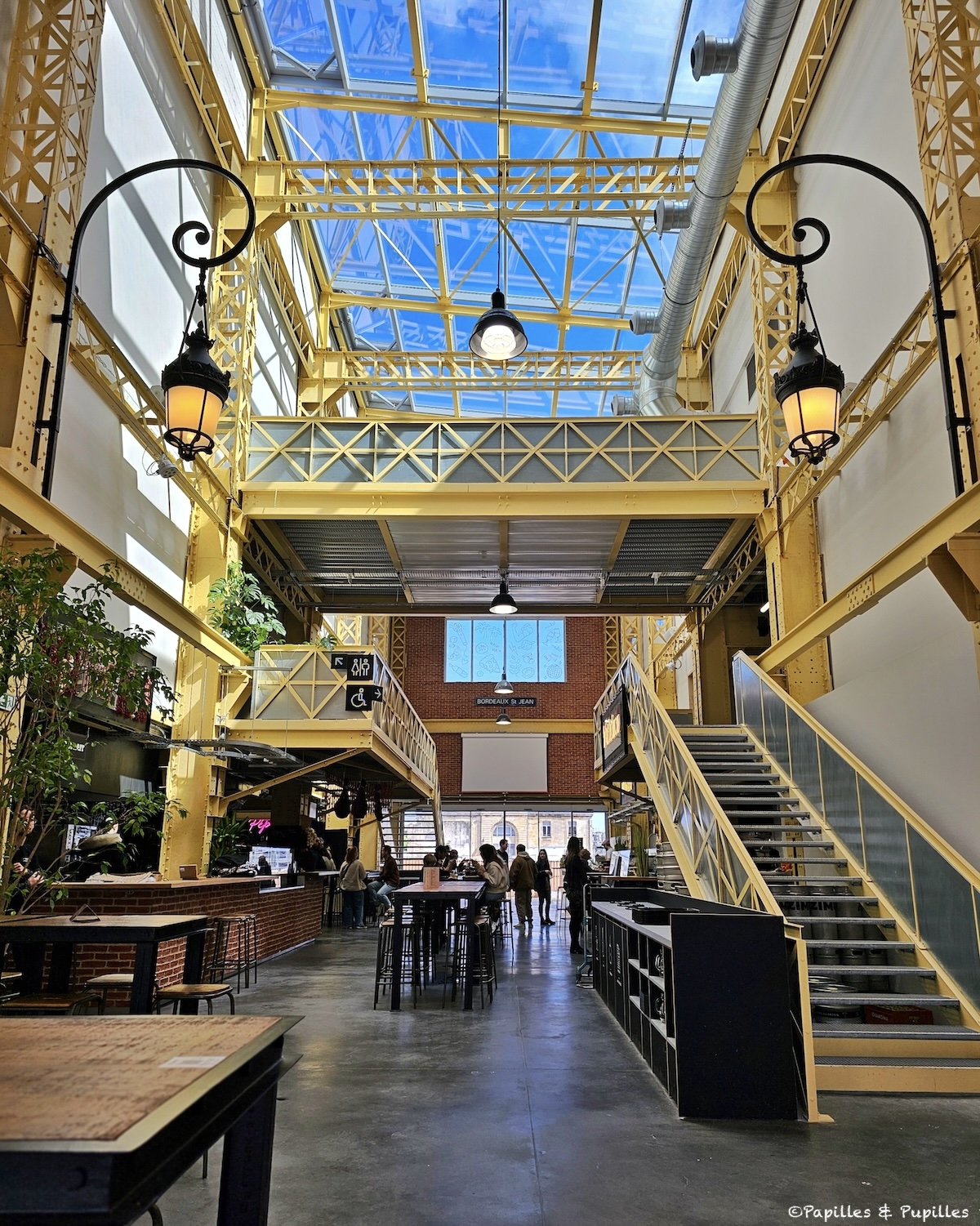 A l'intérieur de l'atelier