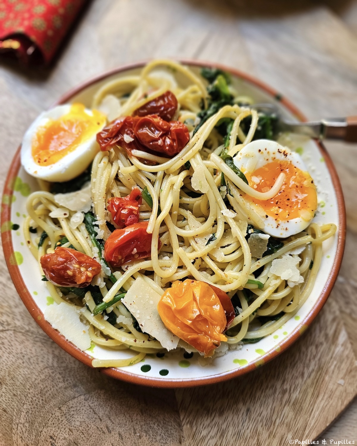Spaghetti aux épinards et tomates