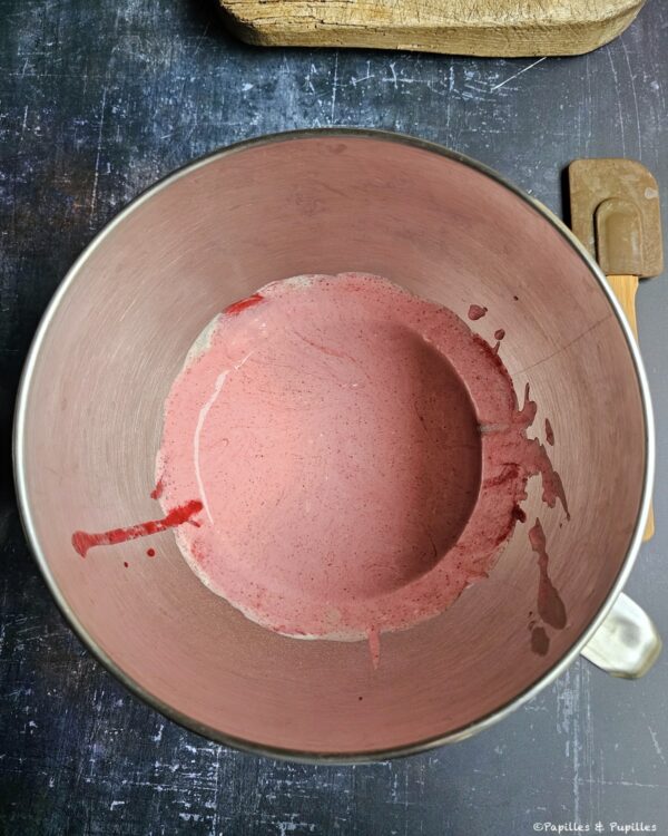 Mélangez avec le coulis