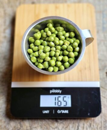 Combien pèse une tasse de petits pois