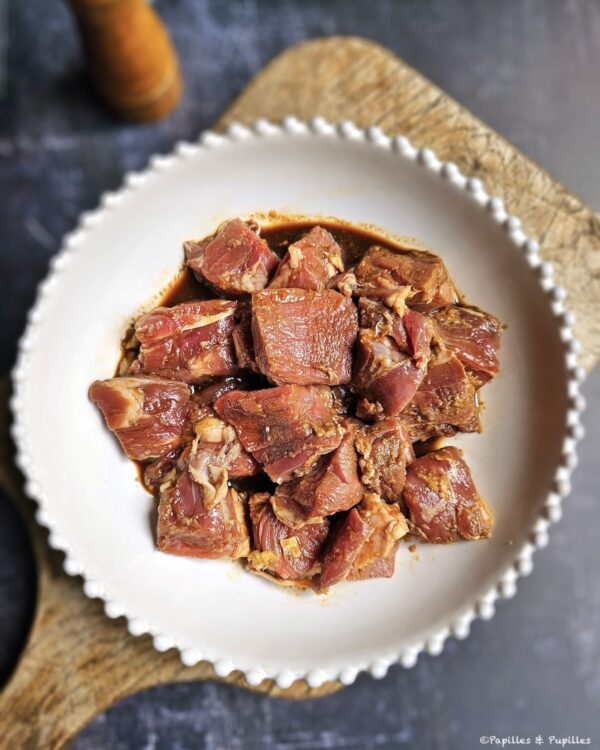 Mélangez et faites mariner