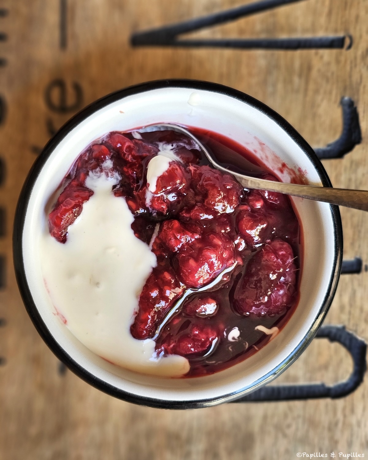 Framboises et crème