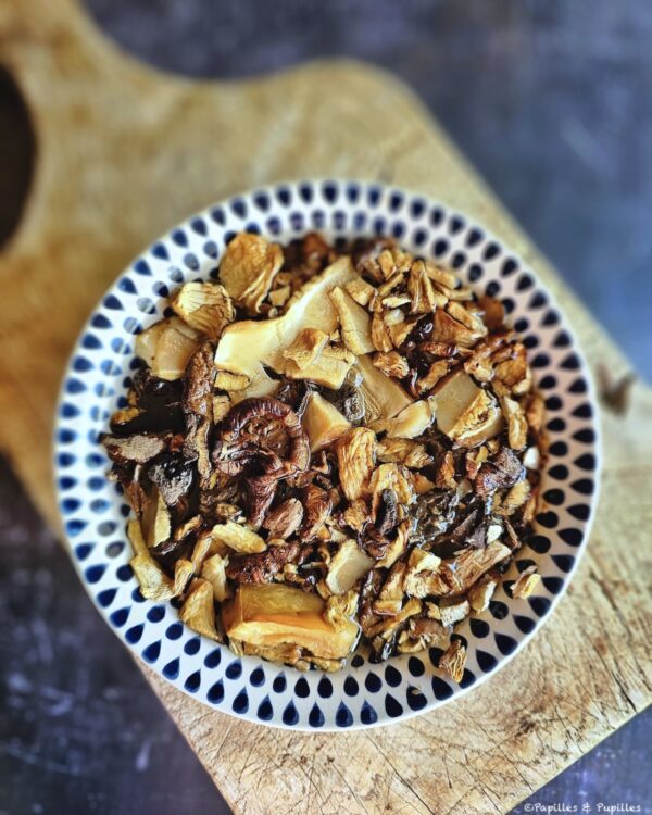 Faites tremper les champignons