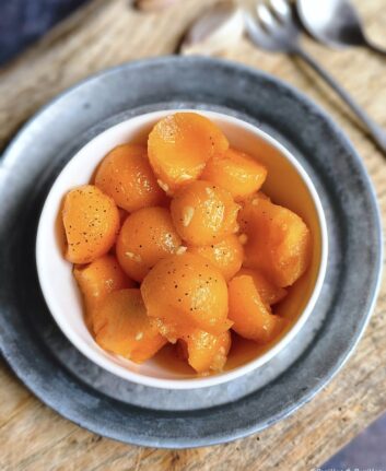 Salade de melon à l'ail; huile d'olive et 4 épices