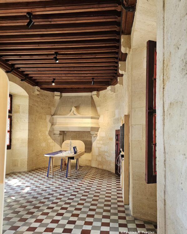 Intérieur Porte Cailhau