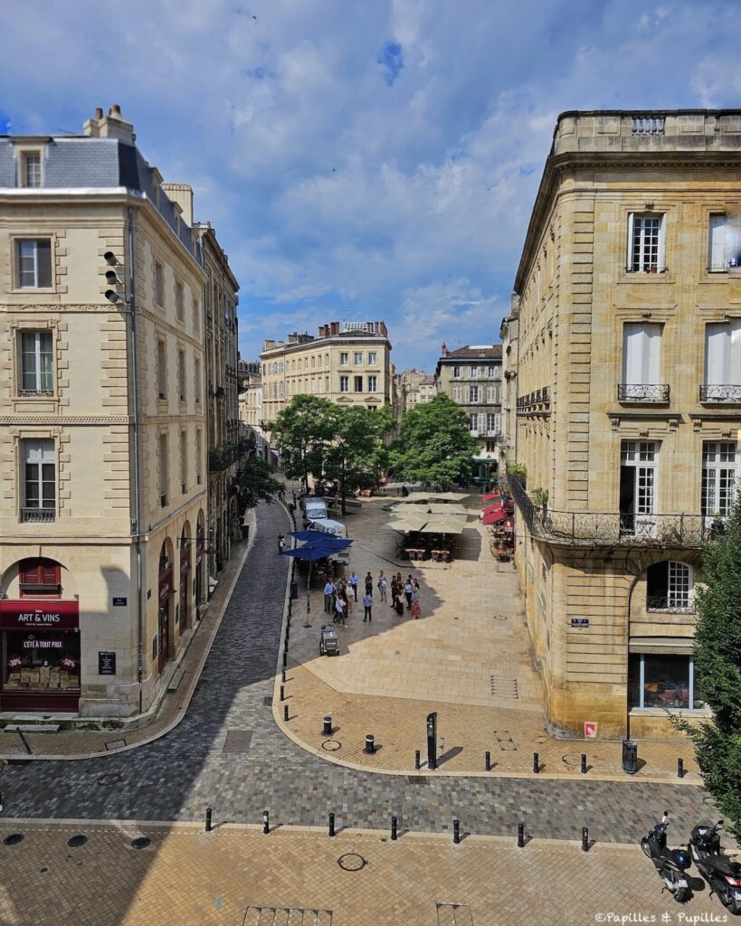 Vue sur la place du Palais