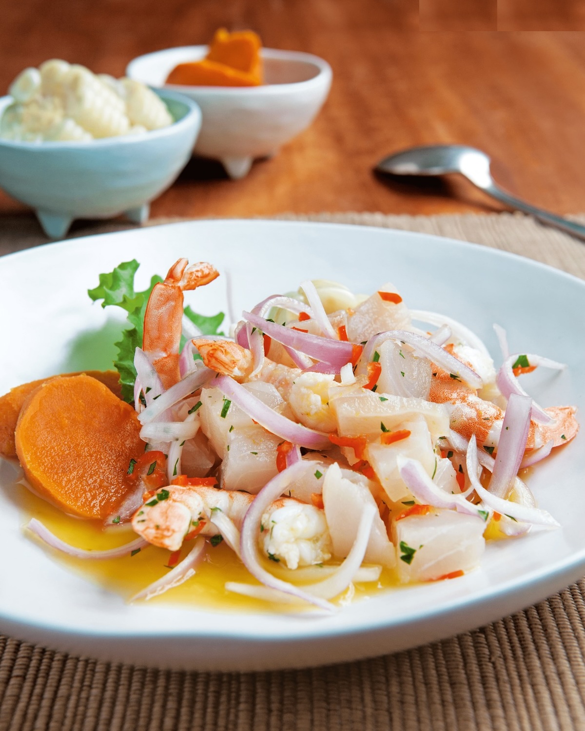 Ceviche péruvien au poisson cru mariné au citron vert