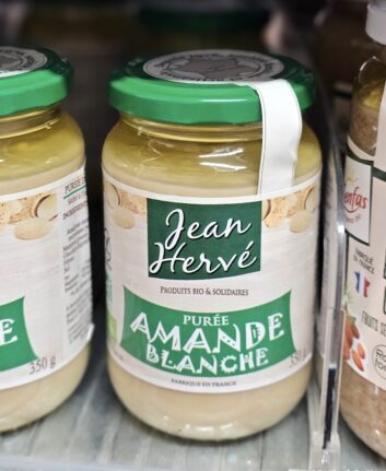 Purée d'amandes blanches