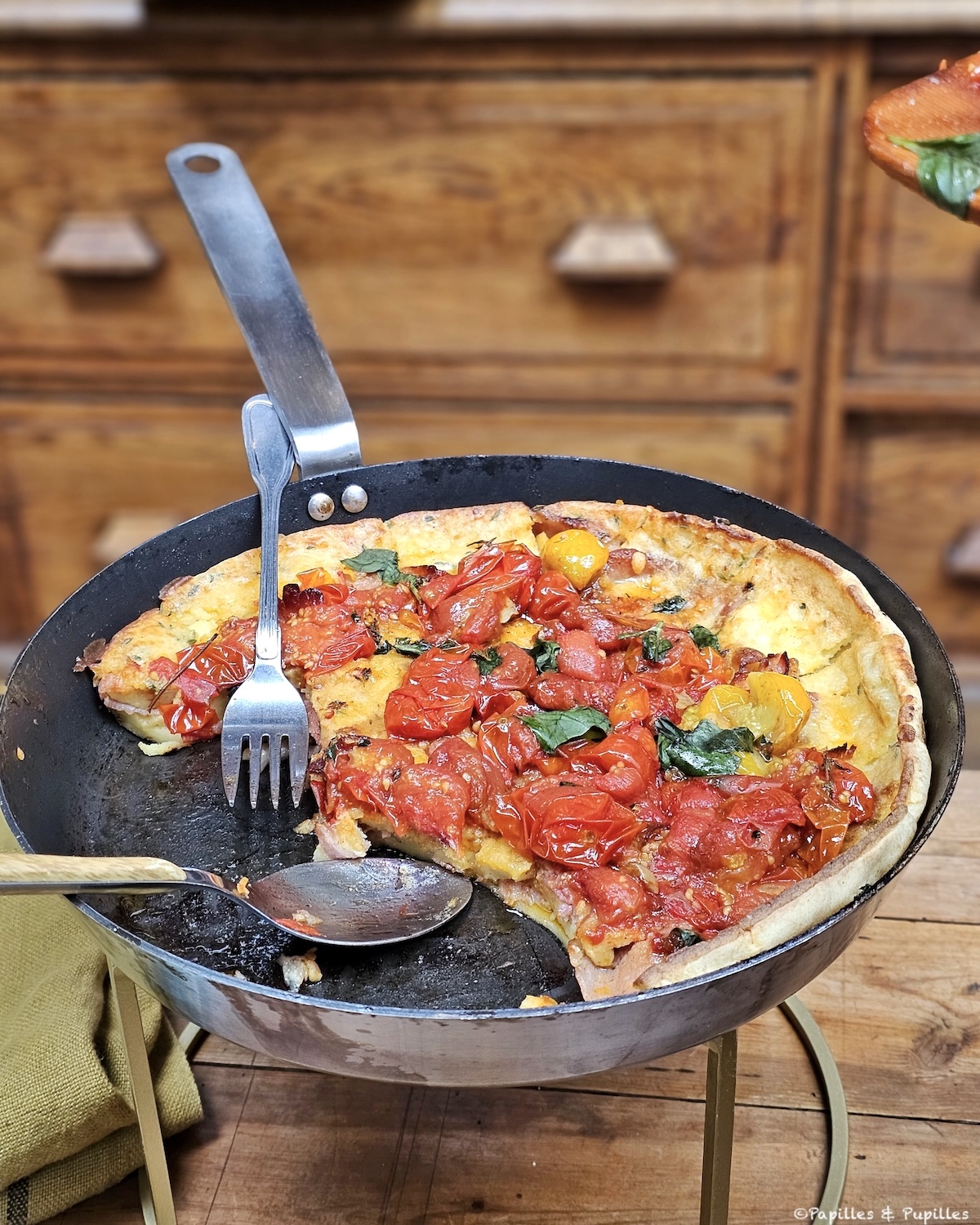 Dutch Baby pancakes aux tomates rôties