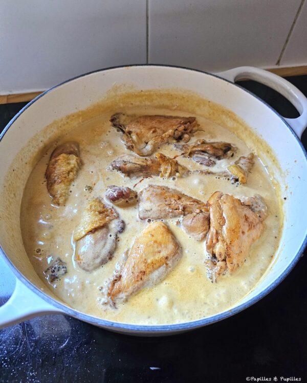 Remettez les morceaux de poulet