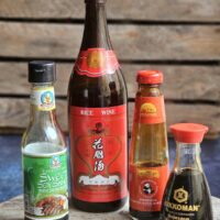 Sauces chinoises et vin de riz