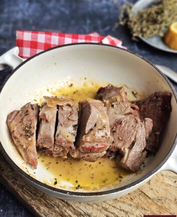 Selle d'agneau coupée