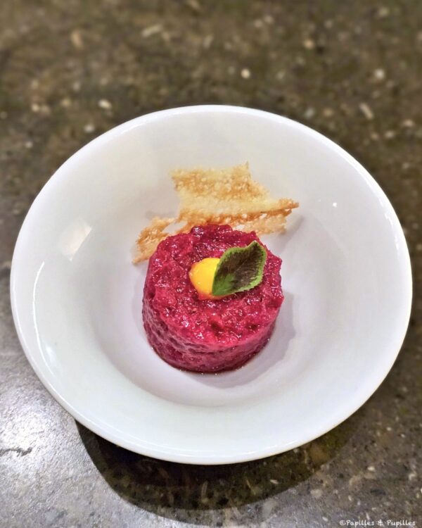 Tartare de betterave comme un tartare de bœuf