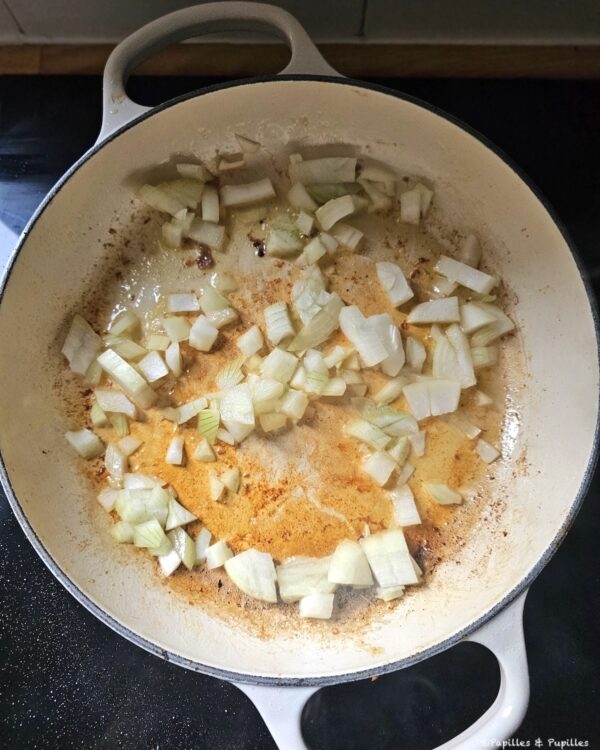 Mettez les dés d'oignon