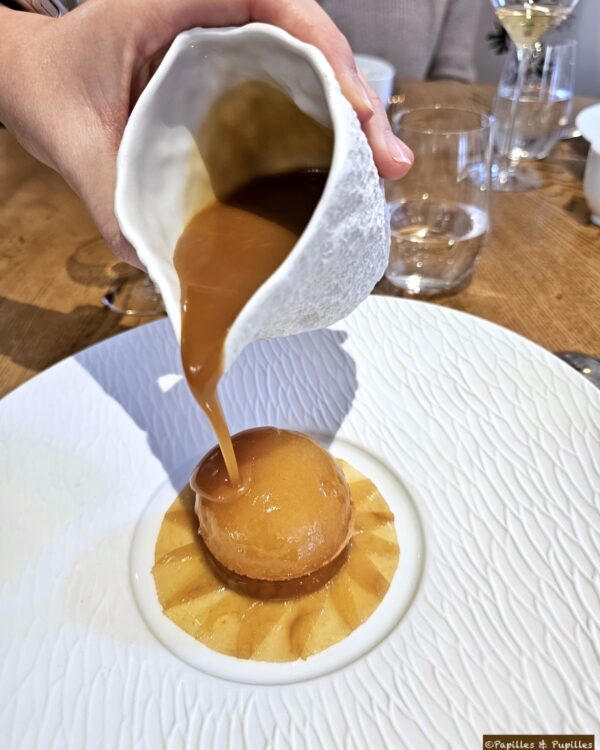 Pomme sauce caramel