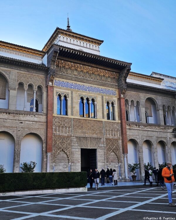 Façade du palais de Pierre 1er - Patio de la Montería