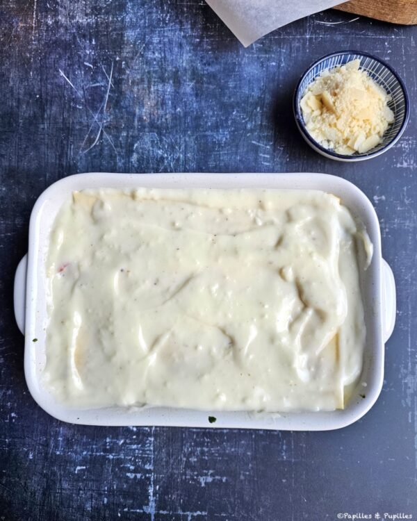 Versez le dernier 1/3 de béchamel