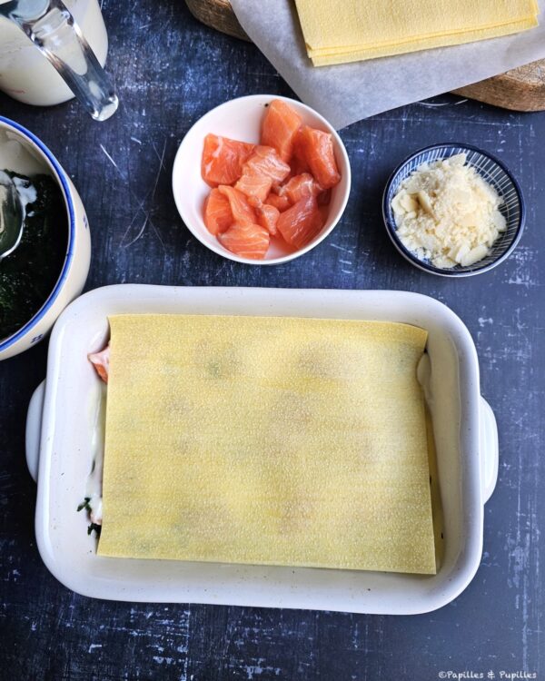 Recouvrez d'une feuille de lasagne
