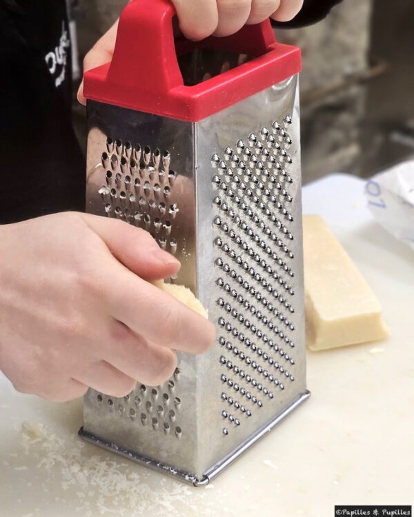 Râpez le parmesan
