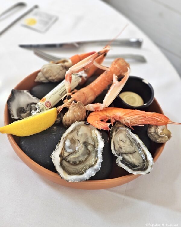 Assiette de l'Olea (huîtres, bulots, langoustine, crevettes)