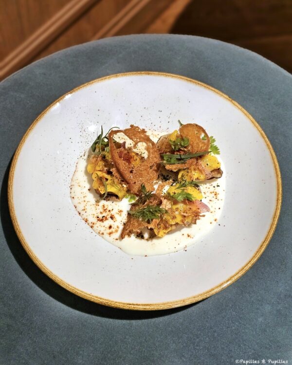 L'oignon doux, lard fumé, jaune d'œuf