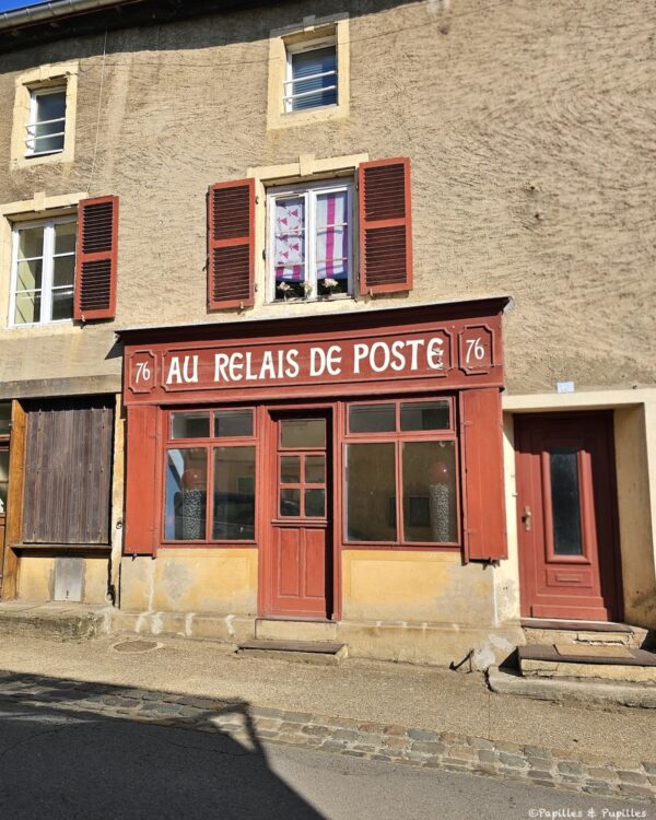 Au Relais de Poste