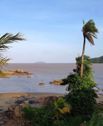 Guyane - Plage Cayenne