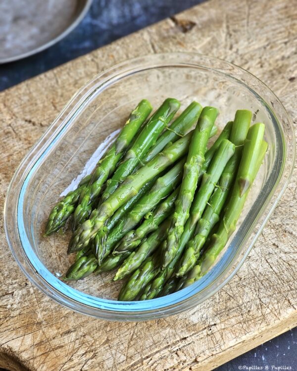 Pointes d'asperges cuites à l'eau