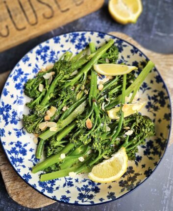 Broccolini sautés à l'ail et au citron