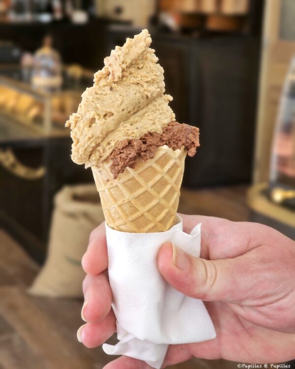 Glace praliné noisettes chocolat