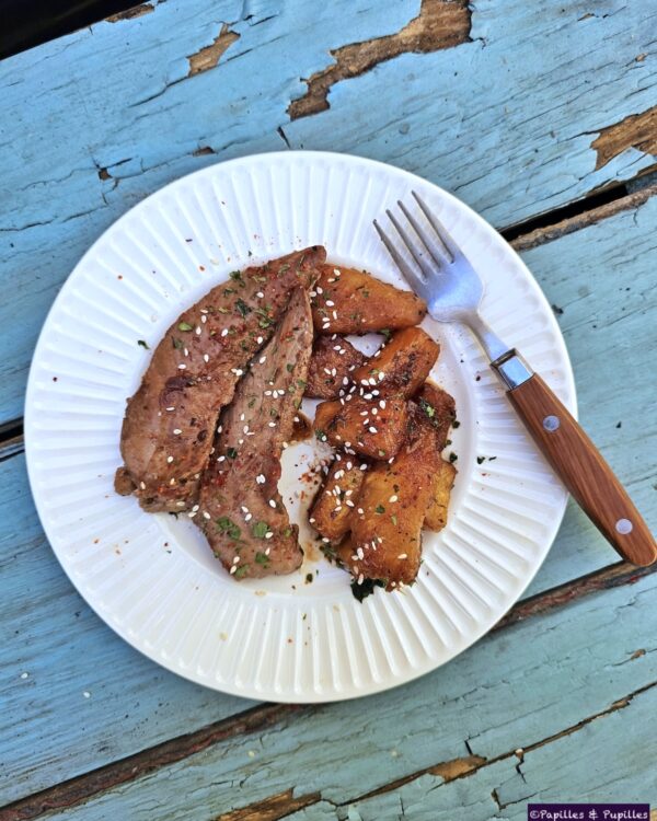 Aiguillettes de canard à l’ananas sautées, sauce soja-miel