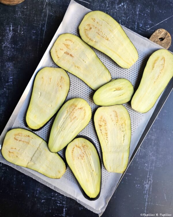Lamelles d'aubergines crues