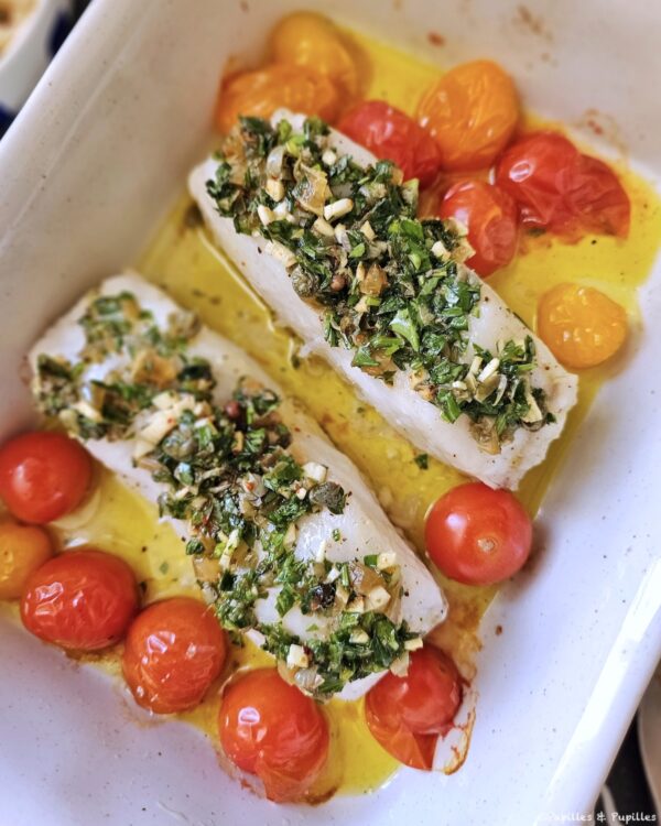 Dos de merlu au four, condiment citron confit ail persil