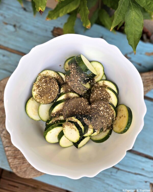 Courgettes, zaatar, huile d'olive