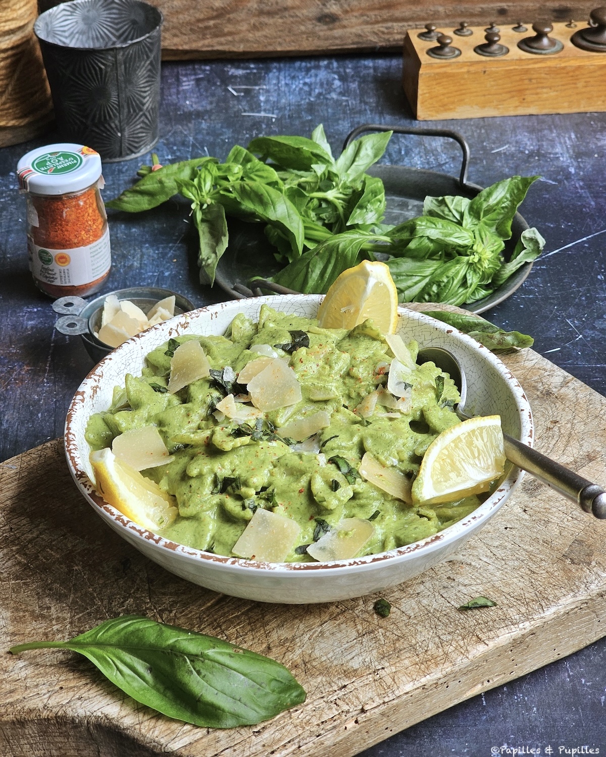 Pâtes sauce crémeuse courgettes épinards ricotta