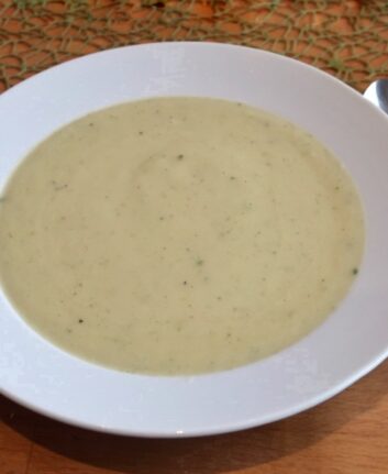 Soupe de chou rave à l'estragon ©Gourmandise